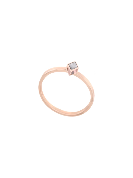 Oryginalny pierścionek zaręczynowy z meteorytem