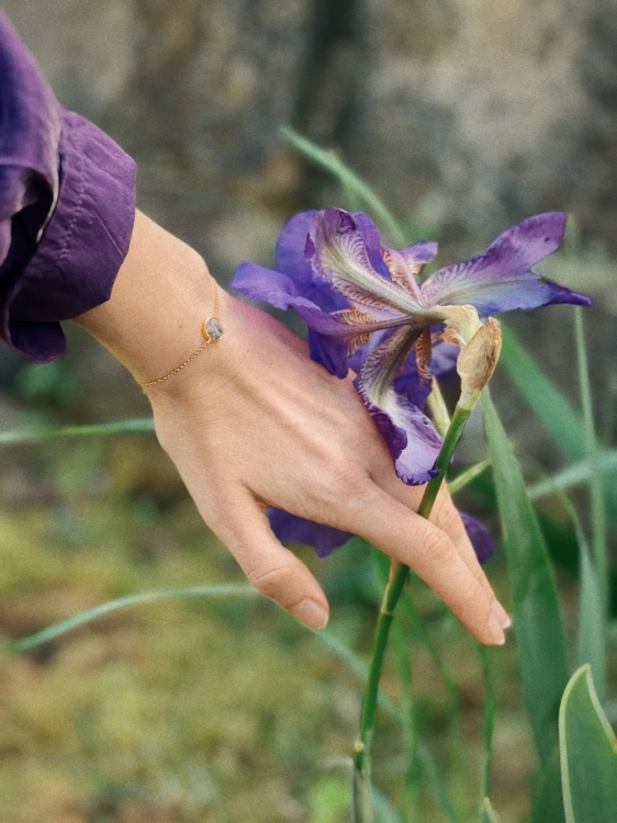 Bransoletka z różowo-szarym kamieniem naturalnym